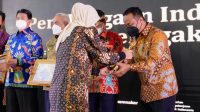 Pemprov Sulsel Terima Penghargaan IPK 2021 Urusan Ketenagakerjaan Kategori Besar Terbaik Pertama