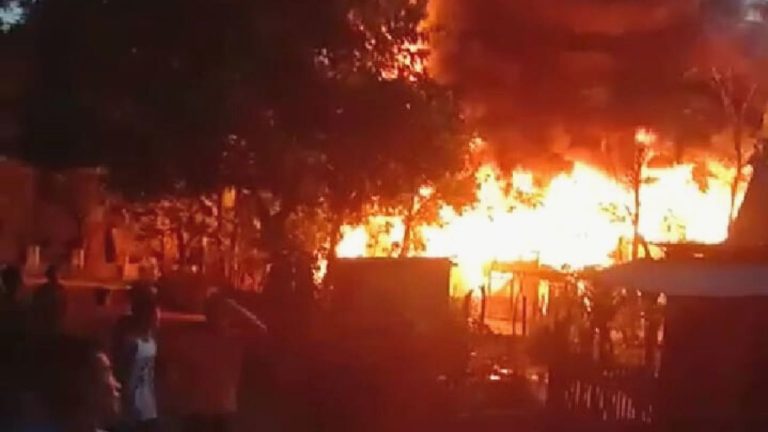 Tiga Rumah Ludes Terbakar Rata dengan Tanah di Sidenre Jeneponto