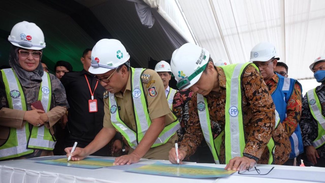 Danny Pomanto & Menkes RI Lakukan Ground Breaking RS UPT Vertikal Makassar 2 Danny Pomanto & Menkes RI Lakukan Ground Breaking RS UPT Vertikal Makassar