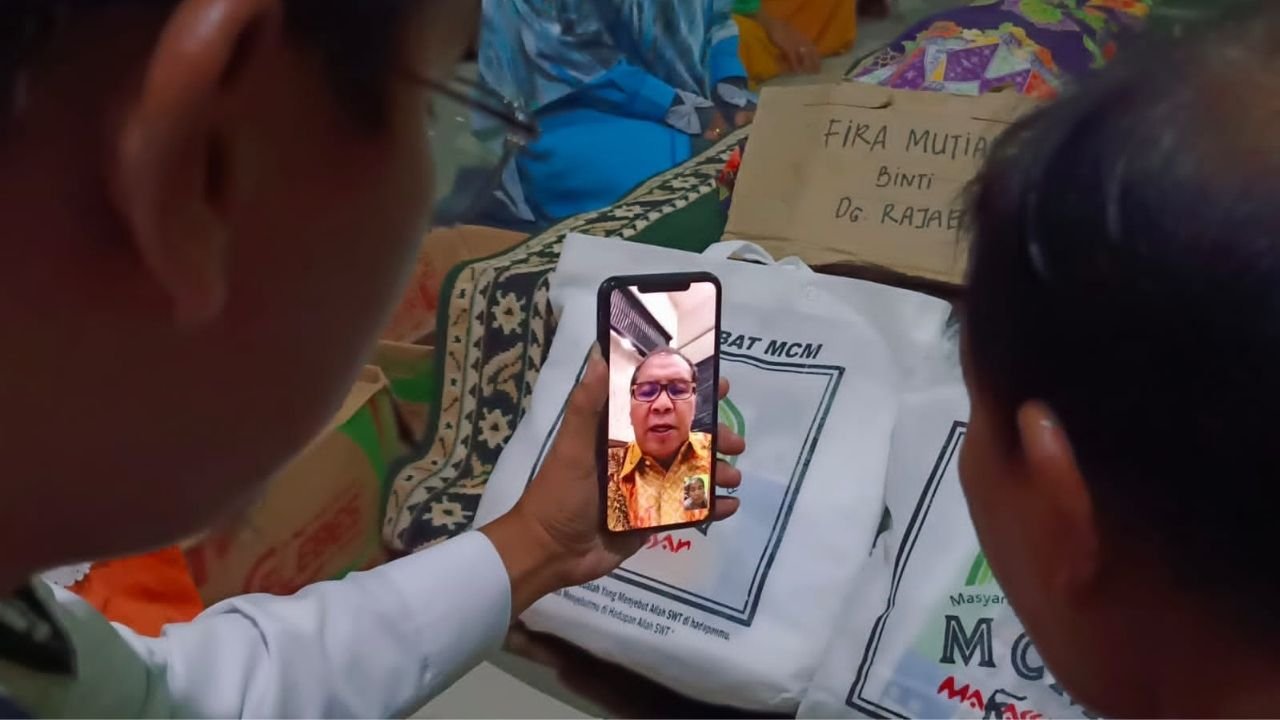 Dua Warga Makassar Tewas Tertimpa Pohon Tumbang, Danny Pomanto Ucap Bela Sungkawa dan Pastikan Kebutuhan Korban Terpenuhi