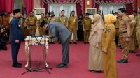 Gubernur Sulsel Lantik 23 Pejabat Eselon III & 207 Kepala Sekolah