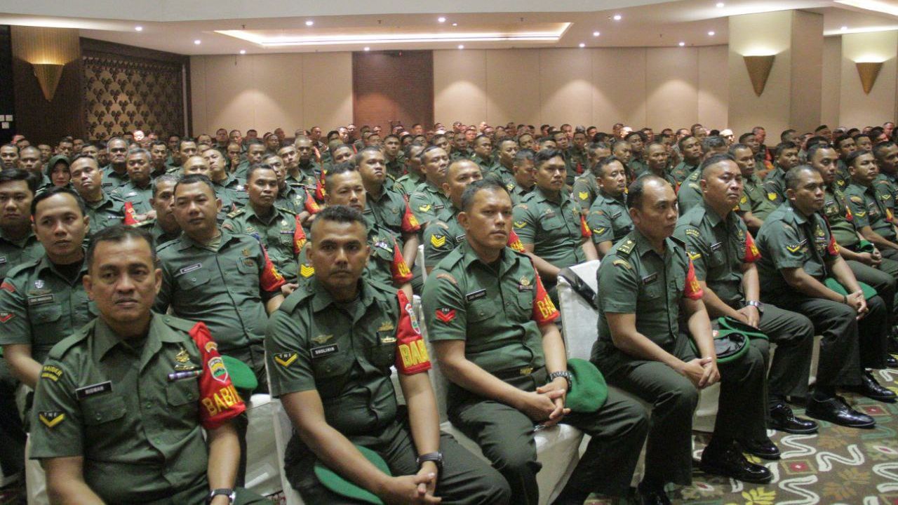 Kasdam I/BB Minta Babinsa Harus Banyak Bersyukur