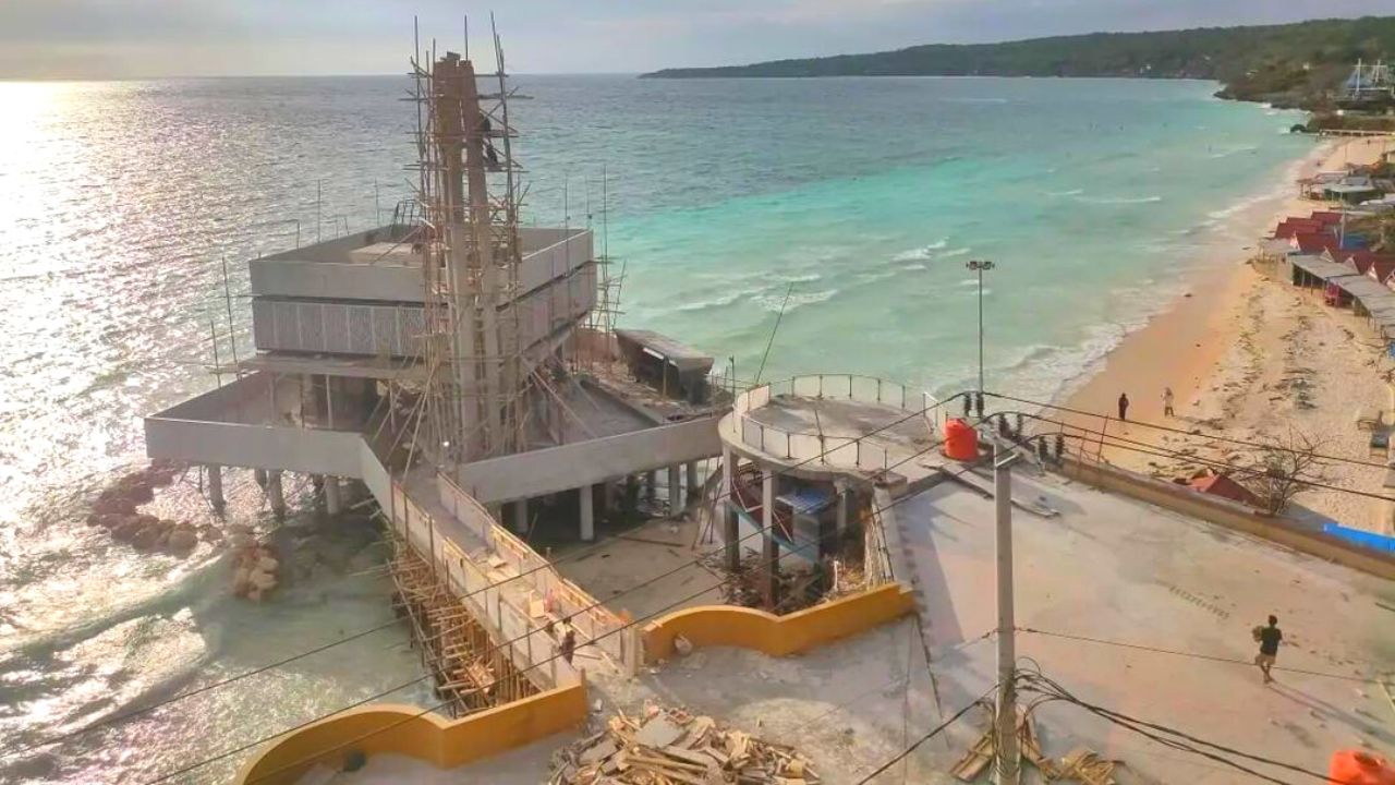Masjid Terapung Bira