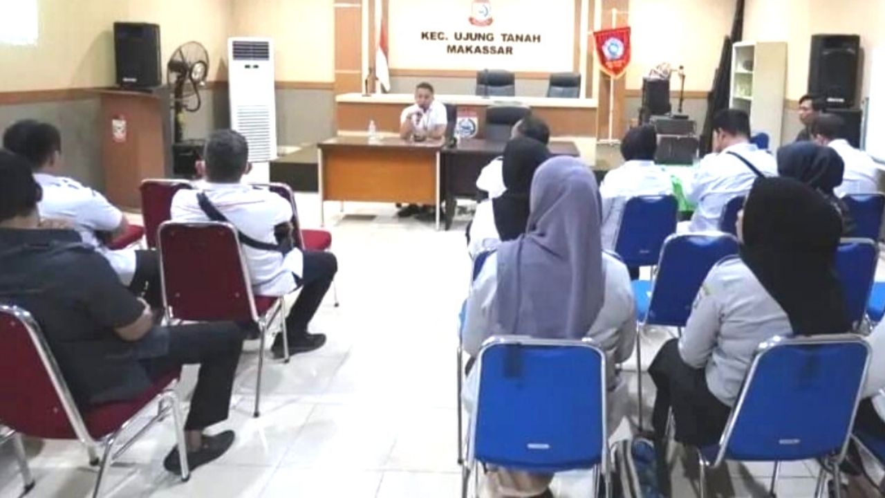Mudahkan Masyarakat dalam Pembayaran Retribusi Sampah, Amanda Sosialisasi Penggunaan Aplikasi Siparasa