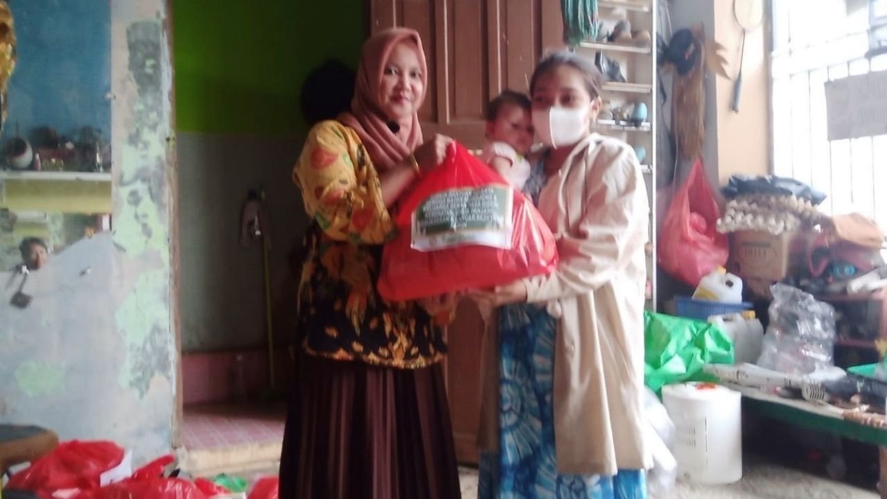 Birma Peduli Kembali Berbagi Paket Sembako Kepada 100 KK Warga Kurang Mampu di Kel. Biring Romang