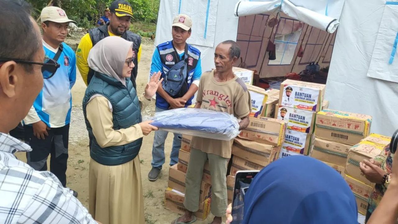 Banjir di Lutra, Gubernur Sulsel Instruksikan Salurkan Bantuan Logistik