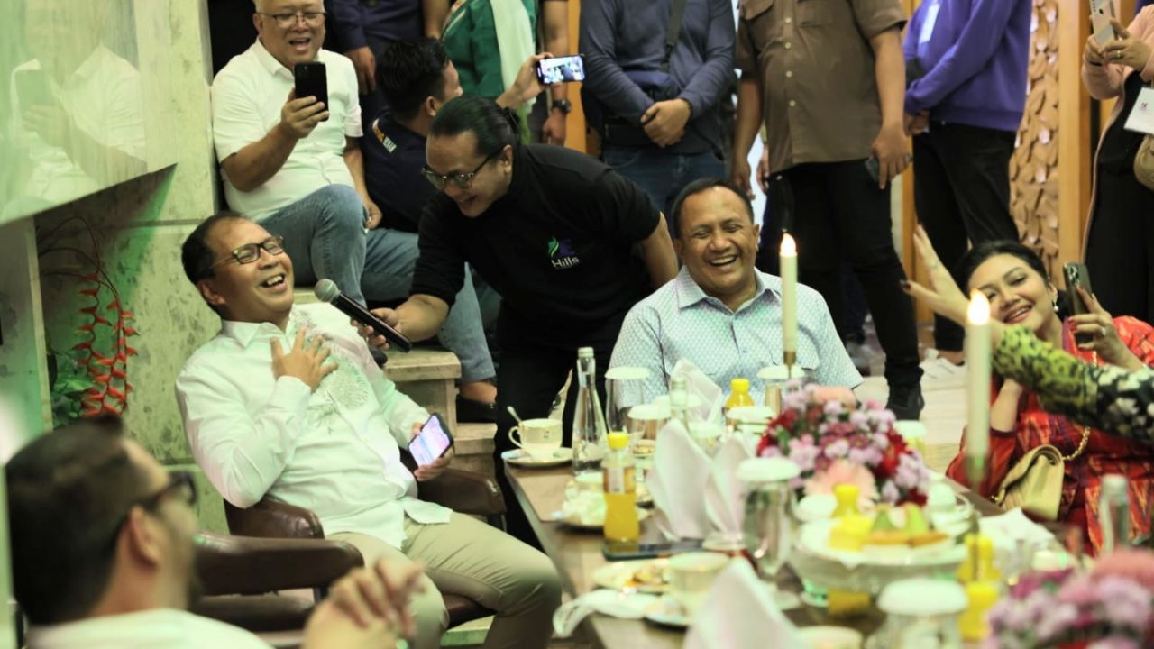 Danny Pomanto Jamu Artis Konser Semua Jadi Satu di Kediamannya