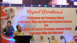 Di Hadapan Peserta Rakor Gakkum LHK, Danny Sampaikan Program Siswa Wajib Tanam Pohon