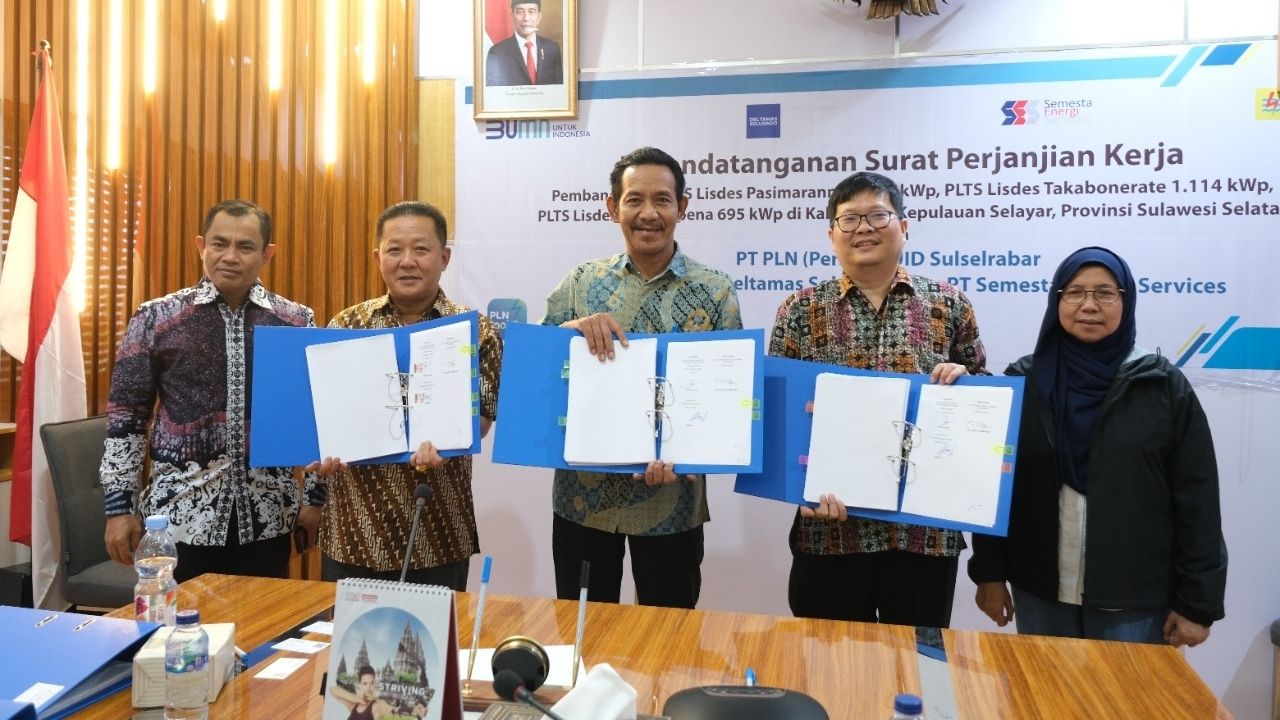 Tingkatkan Bauran EBT, PLN Bangun Tiga PLTS Berkapasitas Total 3.207 kWp di Kep.Selayar