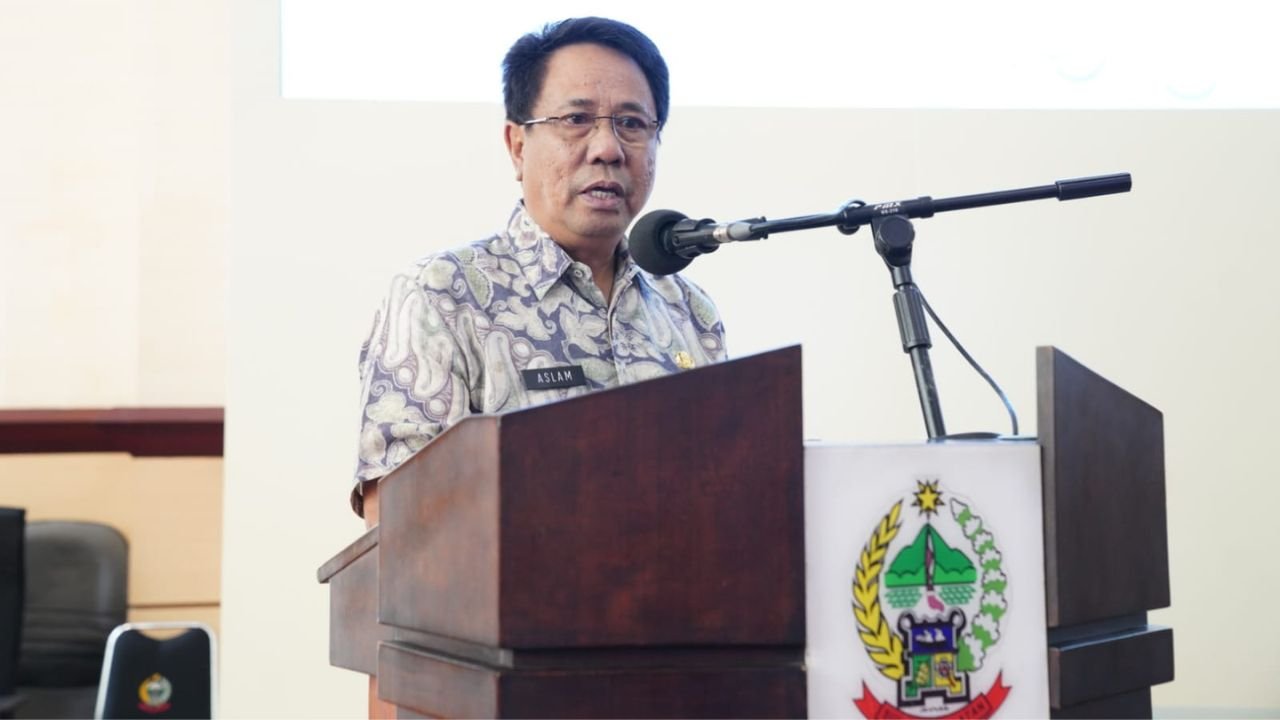 Andi Aslam Patonangi 