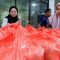 Diskominfo Makassar Salurkan 260 Paket Makanan untuk Pengungsi Banjir Tamalate