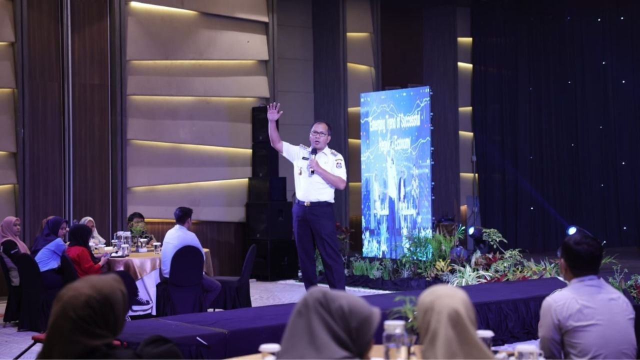 Danny Pomanto Promosikan Branding Makassar Kota Makan Enak di CEO Business Forum