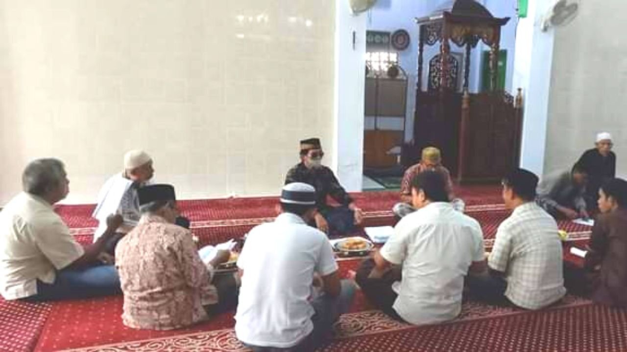 Andi Pasamangi Wawo Kembali Didaulat Sebagai Ketua Pengurus Masjid Al Hidayah