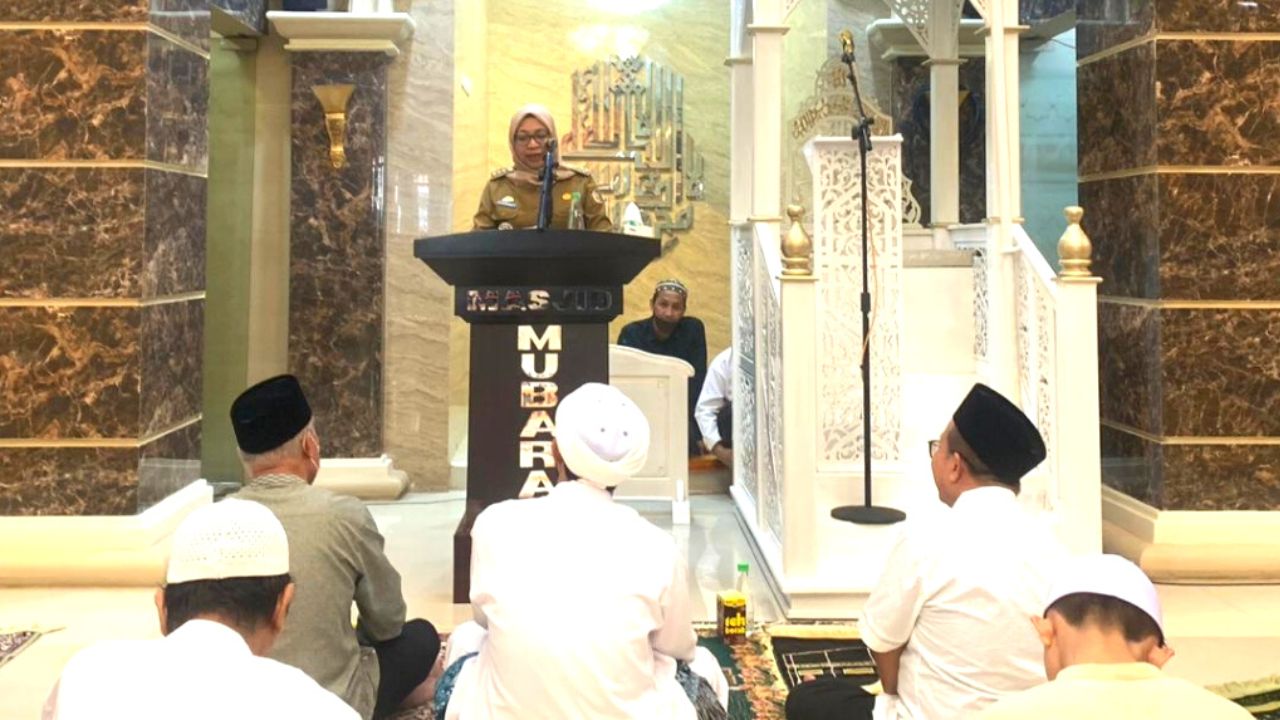Peringatan Isra Mi’raj: Camat Wajo Ingatkan Warga agar Meneladani Akhlak Nabi Muhammad SAW