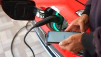 Isi Ulang Mobil Listrik di Rumah Hemat dan Praktis, Ada Promo Sambung Listrik dari PLN