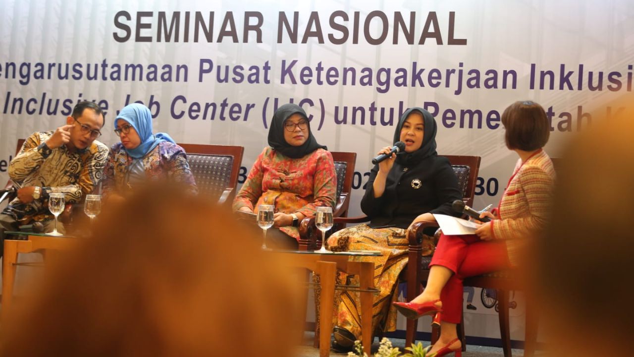 Wawali Fatma Paparkan Kebijakan Pemenuhan Hak-hak Ketenagakerjaan Disabilitas 2 Wawali Fatma Paparkan Kebijakan Pemenuhan Hak-hak Ketenagakerjaan Disabilitas
