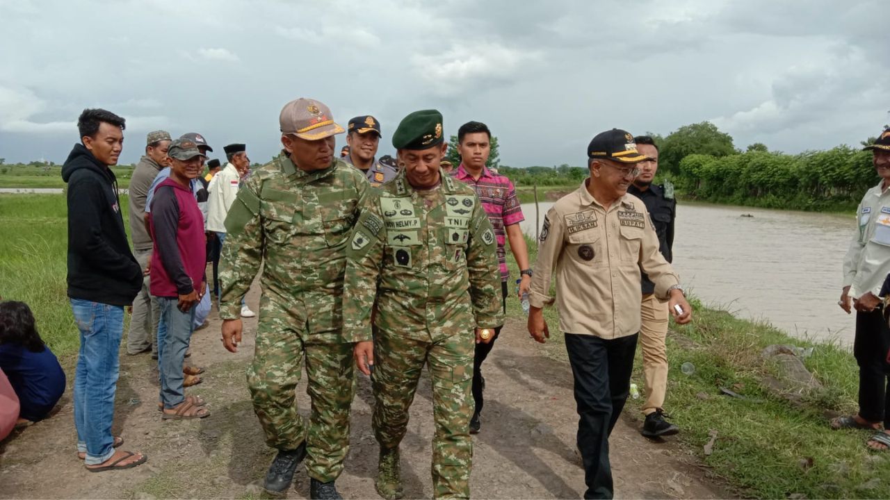 Pertama Kali, Pasukan 432/WSJ Kostrad Terjun Payung di Jeneponto