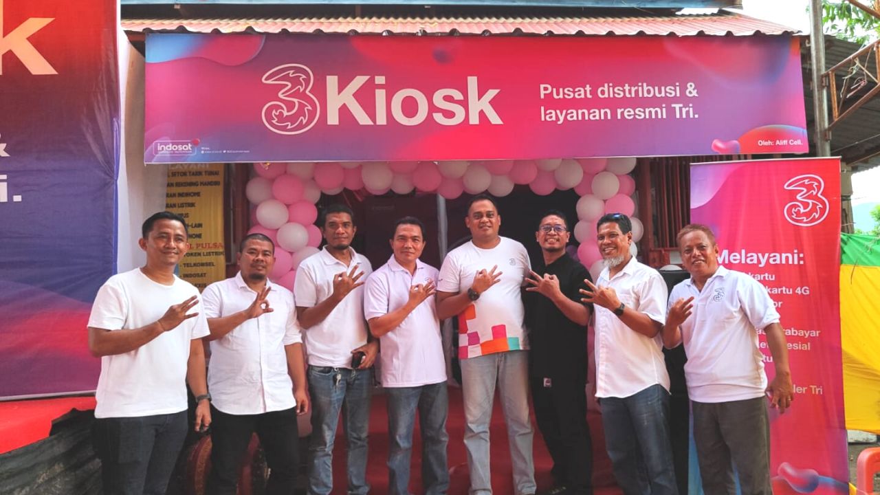 3Kiosk Hadir di Area Rural, Mudahkan Pelanggan Tri (3) dan Retailer di Luwu Timur