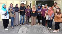 Dampingi Dr Udin Kunjungi Masyarakat, Camat Wajo: Terimakasih atas kepedulian Ketua FKKM