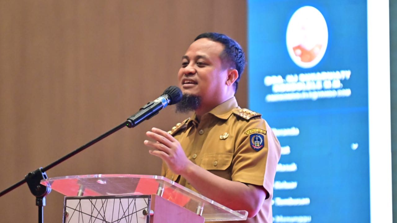 Gubernur Sulsel Andi Sudirman Sulaiman