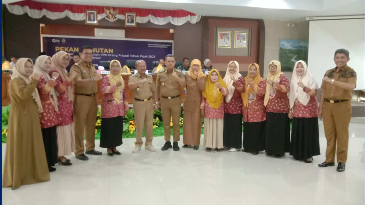 IGTKI Raih Juara Umum Tingkat Sulsel, Bupati Jeneponto Harap Prestasinya Lebih Ditingkatkan 2 IGTKI Raih Juara Umum Tingkat Sulsel, Bupati Jeneponto Harap Prestasinya Lebih Ditingkatkan