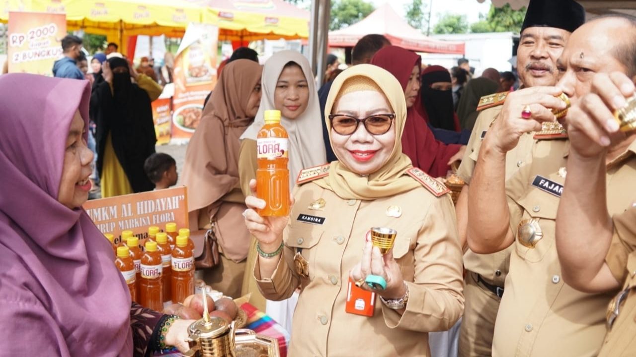 Jelang Ramadan, Pemkab Gowa Gelar Pasar Tani, Warga Berburu Sembako Murah 2 Jelang Ramadan, Pemkab Gowa Gelar Pasar Tani, Warga Berburu Sembako Murah