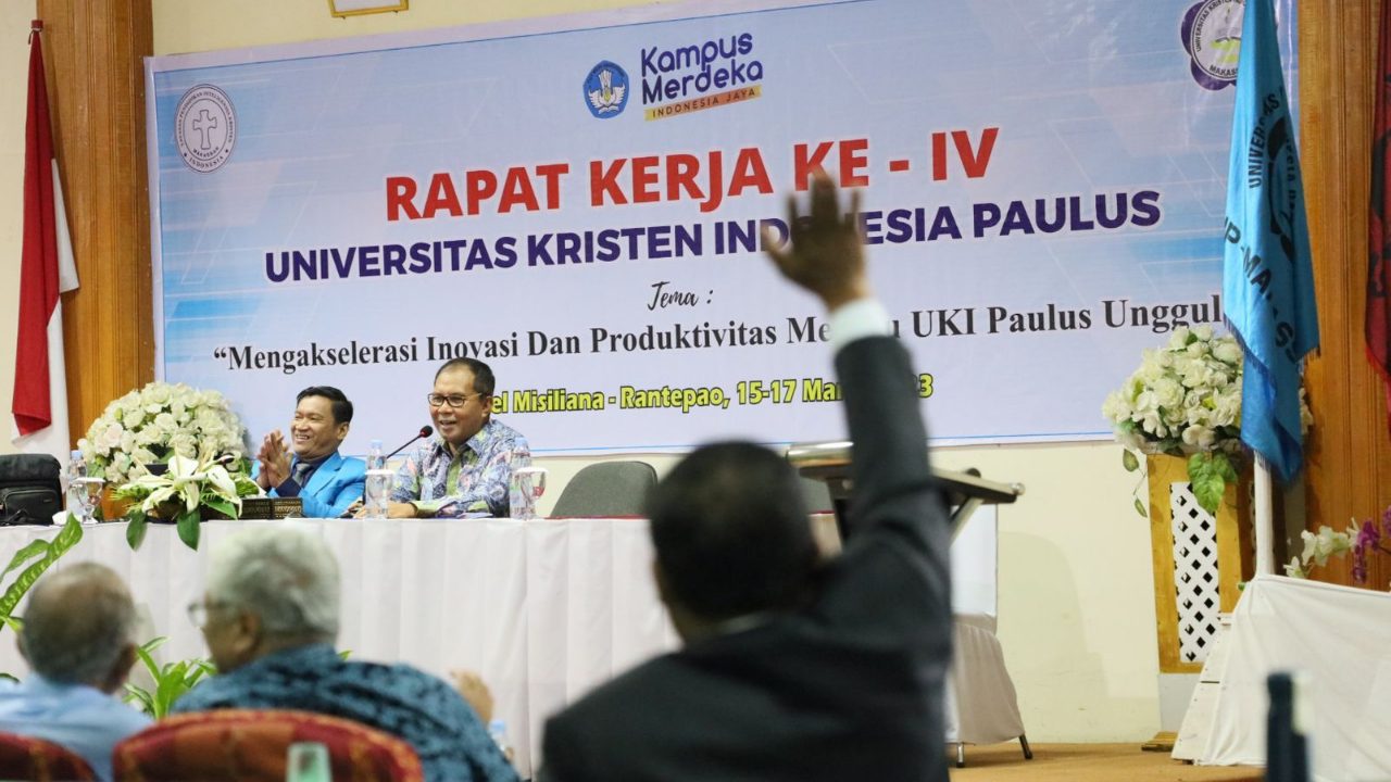 Danny Pomanto Jadi Narasumber Utama di Raker UKI Paulus