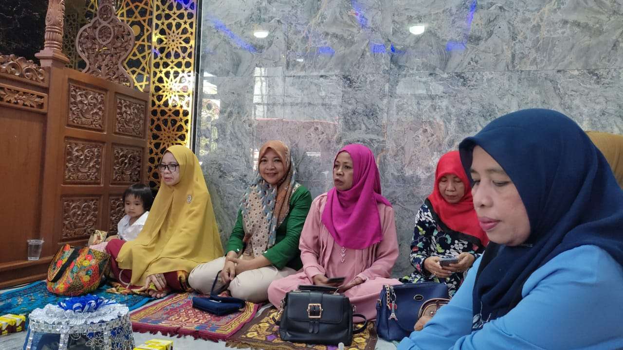 Ini yang Disampaikan Camat Wajo pada Peringatan Isra Mi’raj di Kelurahan Maltu 2 Ini yang Disampaikan Camat Wajo pada Peringatan Isra Mi’raj di Kelurahan Maltu