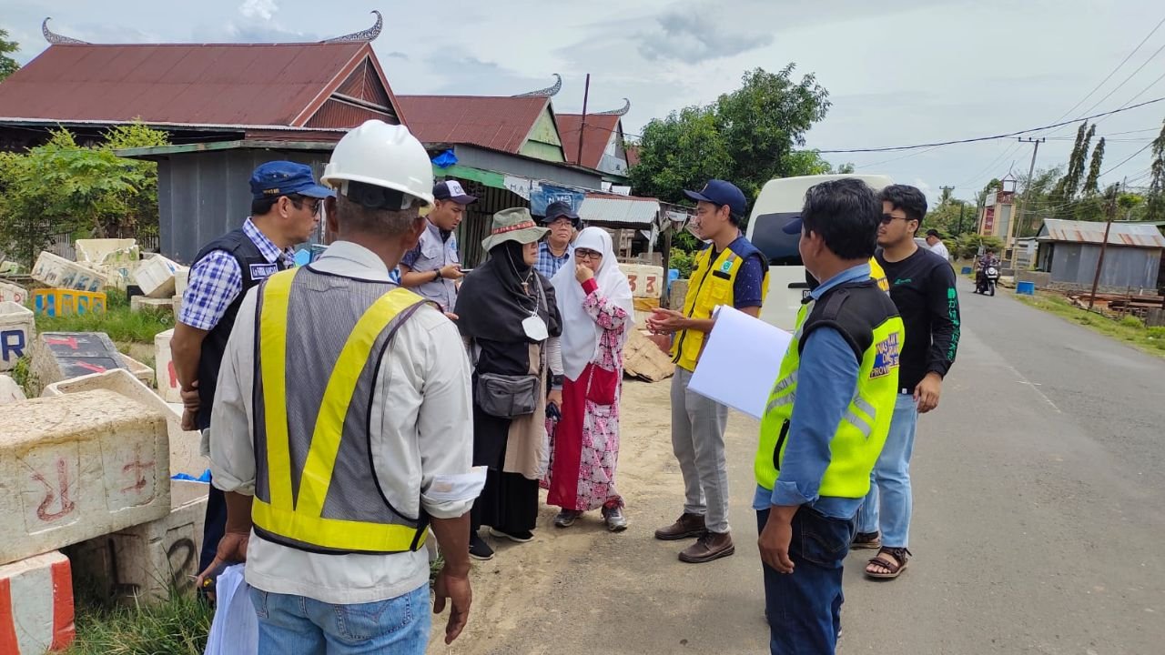 Prioritas Gubernur Andi Sudirman, Pemprov Segera Tangani 2,5 Km Jalan Rusak di Ruas Impa-Impa - Anabanua Wajo