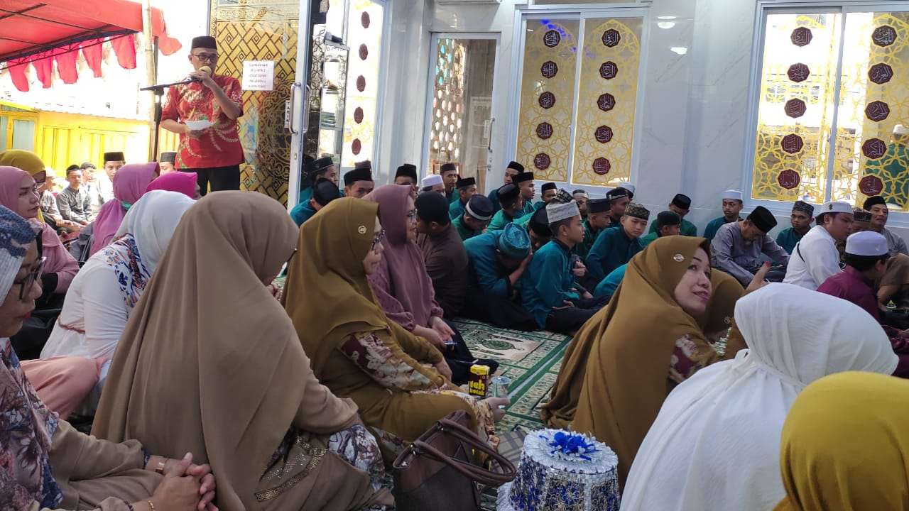 Ini yang Disampaikan Camat Wajo pada Peringatan Isra Mi’raj di Kelurahan Maltu 3 Ini yang Disampaikan Camat Wajo pada Peringatan Isra Mi’raj di Kelurahan Maltu