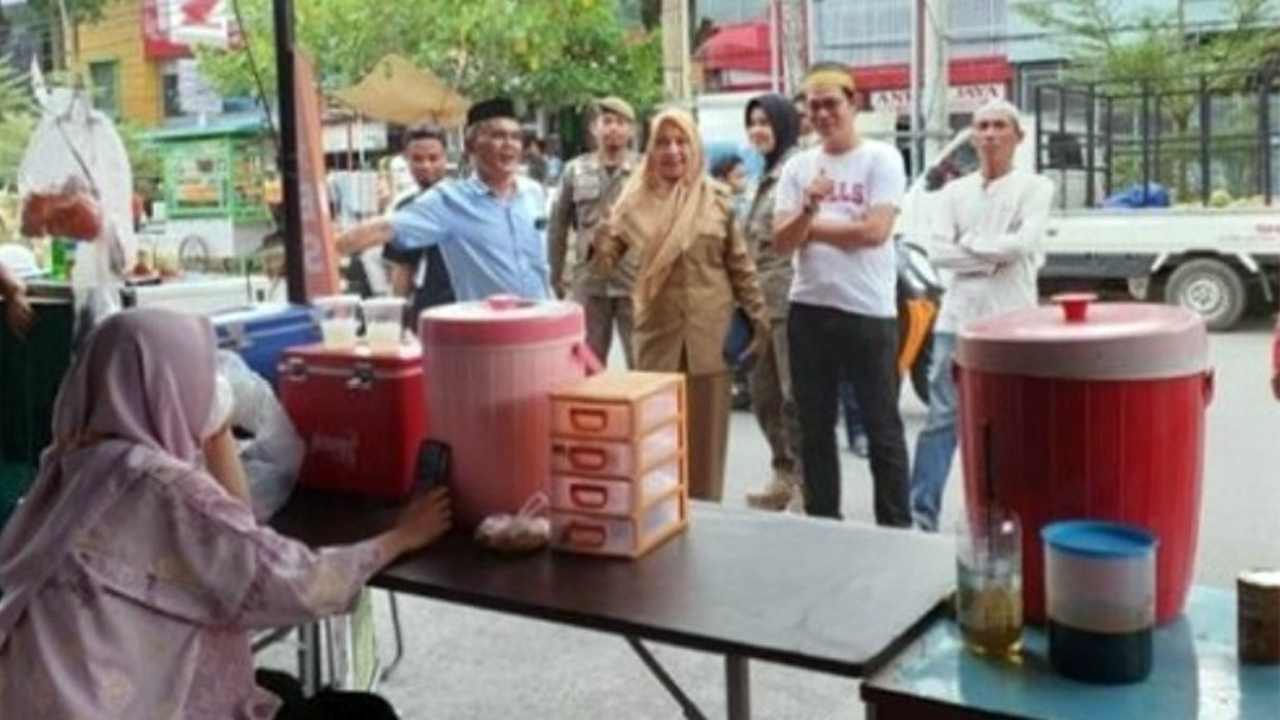 Camat Wajo Dukung Penuh Pelaksanaan Pasar Takjil FKLPM