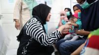 Grebek Stunting, Fatmawati Rusdi Kunjungi Dua Puskesmas