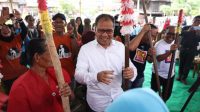 Keakraban Danny Pomanto Bersama Rumpun Keluarga Nene Orang Sidrap Rayakan Tradisi Mappadendang