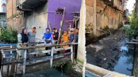 Tinjau Lokasi Drainase yang Akan Dinormalisasi, Camat Wajo: Bersama-sama mudahkan proses pengerjaannya