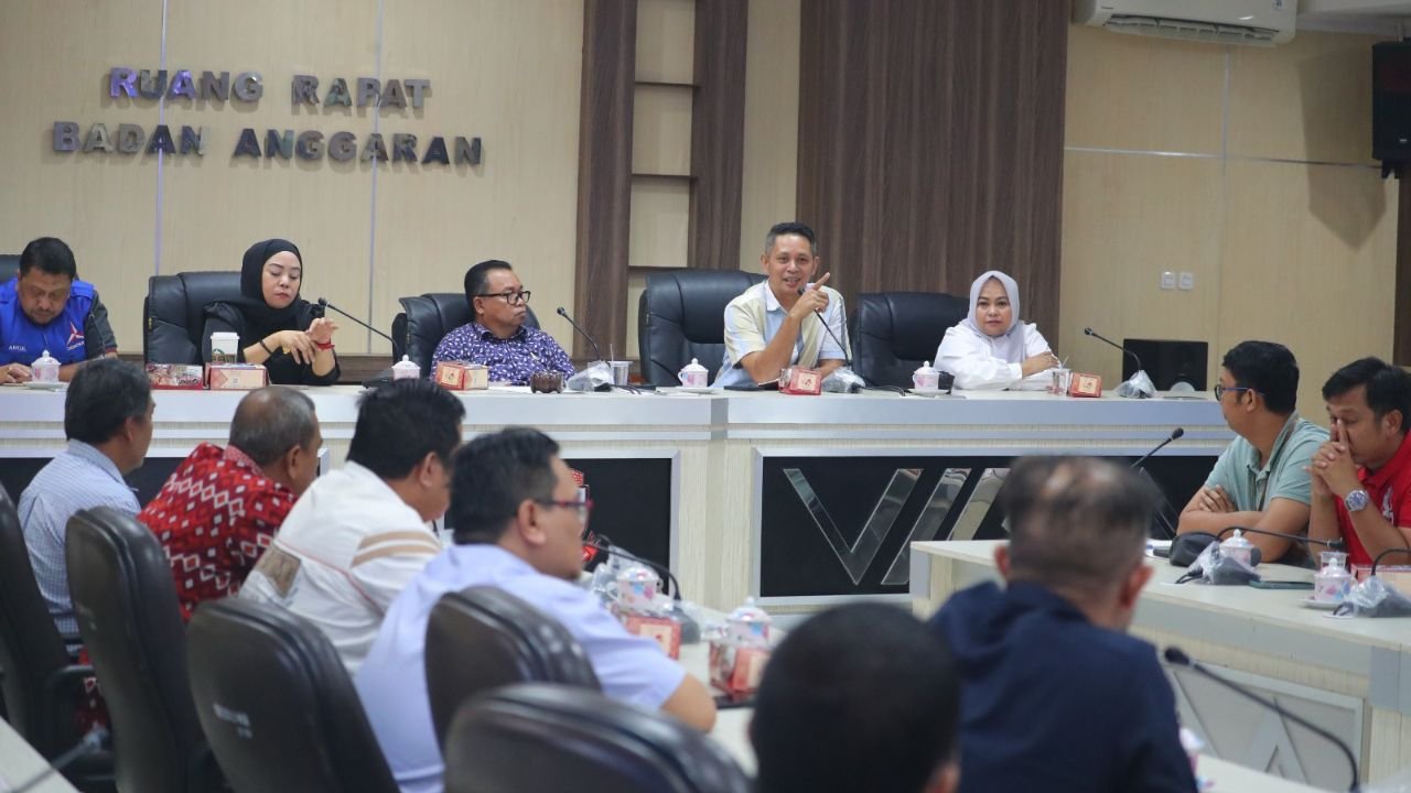 Tower Dikeluhkan Warga, Komisi C DPRD Makassar Lakukan RDP