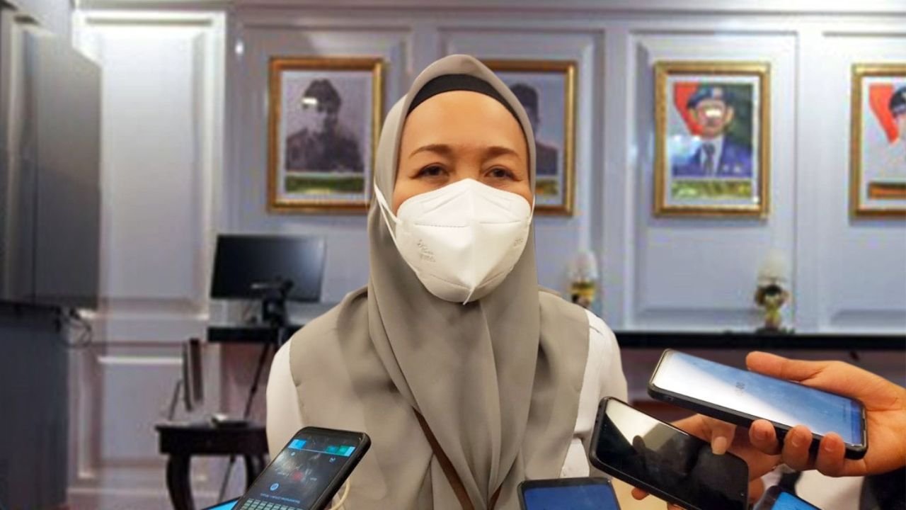 Kepala Dinas Kependudukan dan Pencatatan Sipil (Kadis Dukcapil) Sulsel Sukarniaty Kondolele