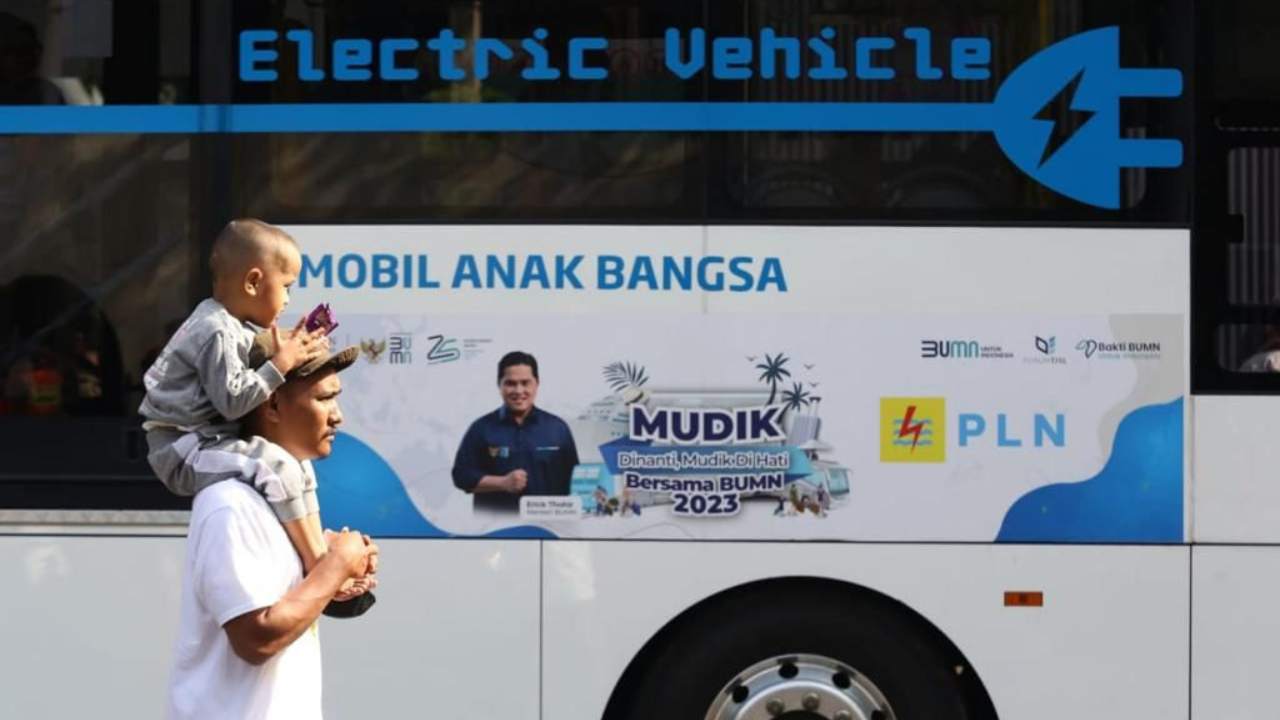 Mudik Gratis Bersama BUMN: PLN Berangkatkan 10.000 Pemudik ke Berbagai Daerah 2 11 20230419 223109 0001