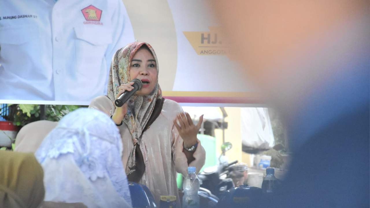 Reses di Biringkanaya, Nunung Dasniar Minta Walikota Evaluasi Kinerja Lurah Katimbang 2 Reses di Biringkanaya, Nunung Dasniar Minta Walikota Evaluasi Kinerja Lurah Katimbang