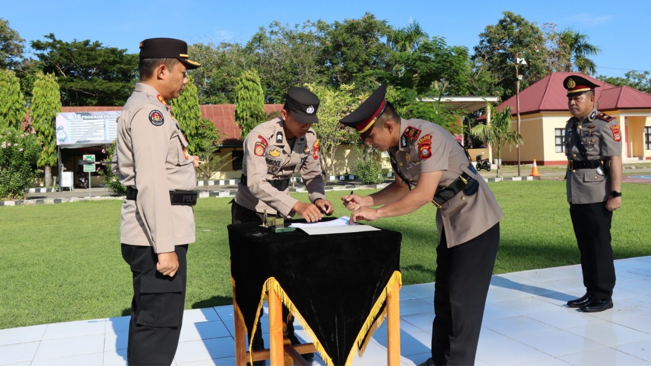 Pimpin Upacara Sertijab Kasat Lantas, Ini Pesan Kapolres Jeneponto