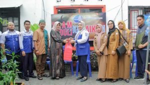 PDAM Makassar Safari Ramadhan Tiga Lokasi Bagi-Bagi Sembako di Manggala