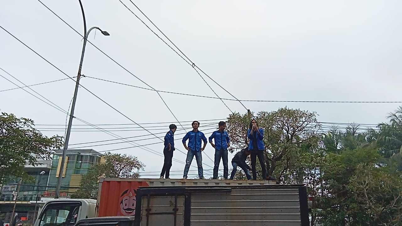 IPPEMSI Makassar Berunjuk Rasa di Depan Kantor DPRD Sulsel