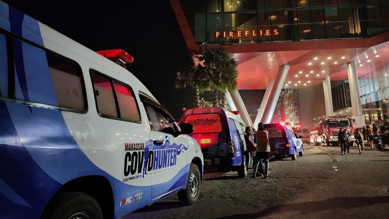 Ambulance Covid Hunter Makassar Recover Dikerahkan Bantu Evakuasi Korban Kebakaran TSM