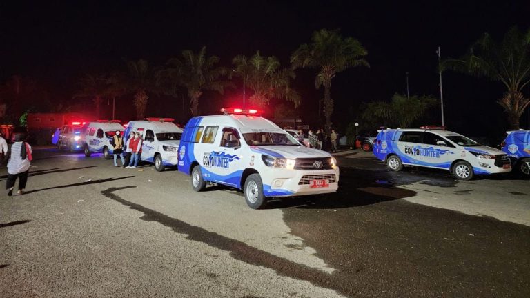 Ambulance Covid Hunter Makassar Recover Dikerahkan Bantu Evakuasi Korban Kebakaran TSM 5 Ambulance Covid Hunter Makassar Recover Dikerahkan Bantu Evakuasi Korban Kebakaran TSM