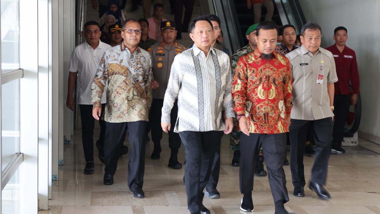 Wali Kota Ajak Mendagri Nikmati Kuliner Makassar Kota Makan Enak
