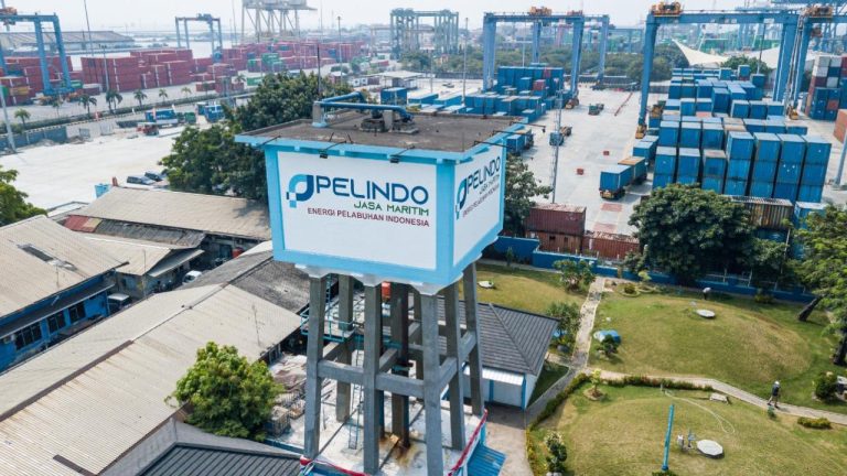 Pelindo Makassar Catat Trend Arus Penumpang Tumbuh 169% pada H-4 Lebaran 1444 H/2023 10 Pelindo Makassar Catat Trend Arus Penumpang Tumbuh 169% pada H-4 Lebaran 1444 H/2023