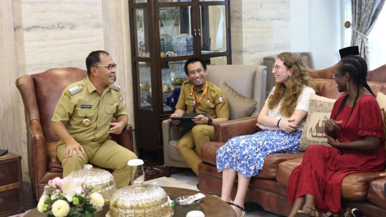 Danny Pomanto Ajak Delegasi Wellcome Trust & Monash University Kuatkan Ekosistem Ekonomi Lorong Wisata