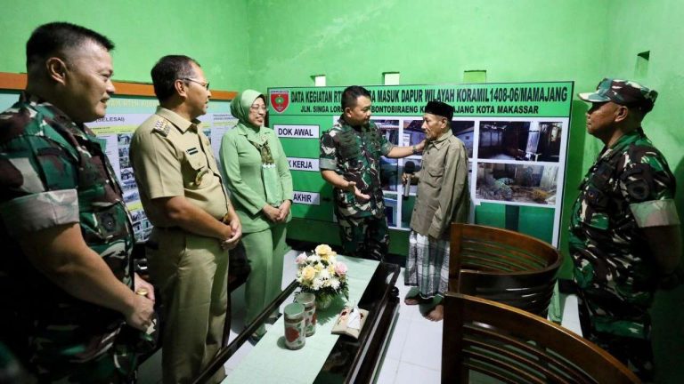 Warga Kota Makassar Dapat Bantuan RTLH Program KSAD, Danny Pomanto: Ringankan Beban Pemkot 4 Warga Kota Makassar Dapat Bantuan RTLH Program KSAD, Danny Pomanto: Ringankan Beban Pemkot