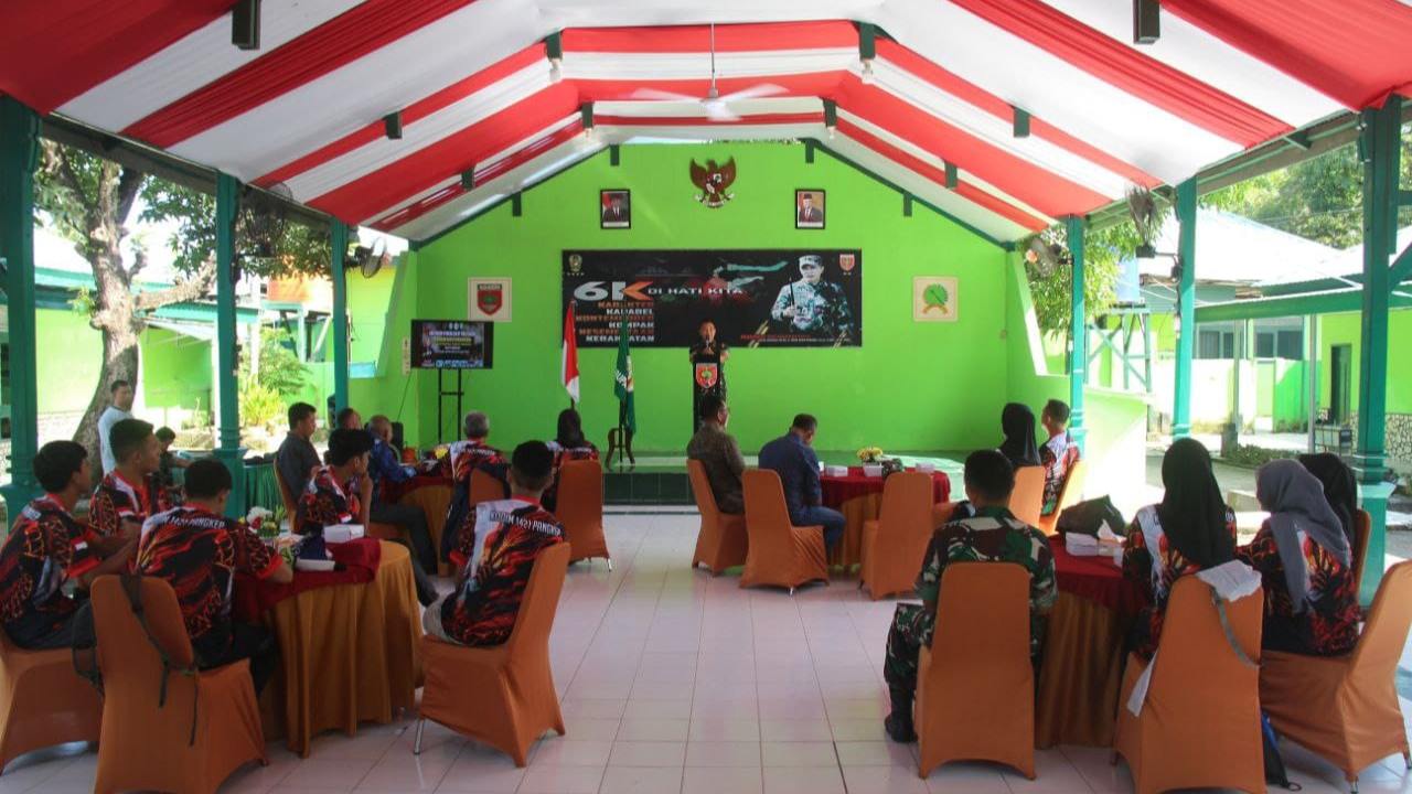 Dandim 1421 Lepas Kontingen Pencak Silat Pangkep ke Ajang Open Tournamen Piala Kasad 2023 3 Dandim 1421 Lepas Kontingen Pencak Silat Pangkep ke Ajang Open Tournamen Piala Kasad 2023