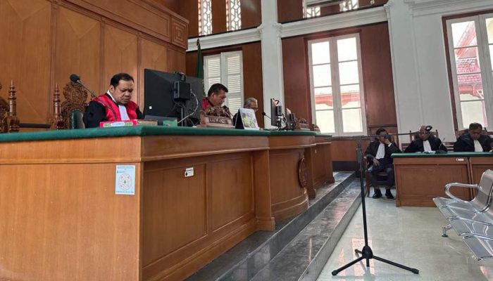 Majelis Hakim Tolak Eksepsi Haris dan Abadi