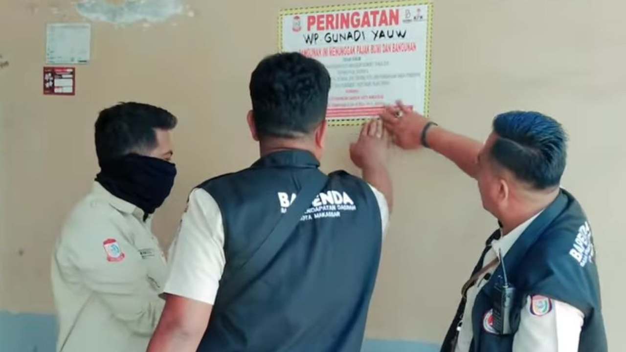 Tunggak PBB hingga Miliaran, Bapenda Makassar Pasangi Spanduk Besar di SPBU, Hotel dan Rumah 2 Tunggak PBB hingga Miliaran, Bapenda Makassar Pasangi Spanduk Besar di SPBU, Hotel dan Rumah